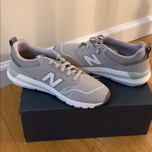 New Balance, Women’s Sneakers 7 1/2
